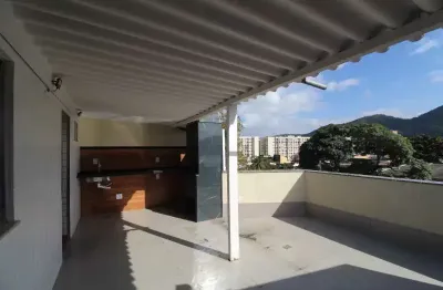 Cobertura de 2 Quartos na Taquara - EDF RIO GRANDE: 100m², Móveis Planejados, Churrasqueira Privativa, Vista Livre e Mais!