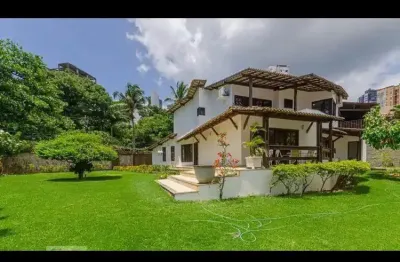 Casa em condomínio fechado com 4 quartos para alugar na Rua Joaquim Calado, Federação, Salvador