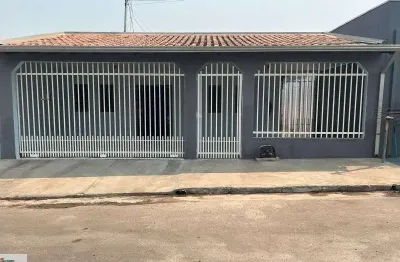 Casa com 2 quartos à venda na rua b-5, s/n, parque cuiabá, cuiabá por r$ 365.000
