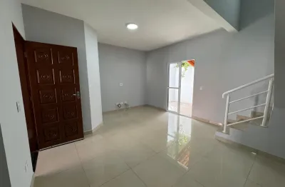 Casa à venda com 2 quartos em condomínio fechado no polvilho cajamar