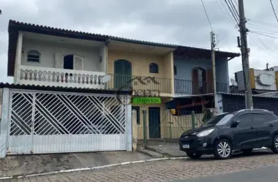 Casa para alugar na Alameda Tibiriça, Centro, Mairiporã