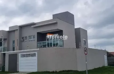 Casa com 3 quartos à venda na Rua Goiânia, Cajuru, Curitiba