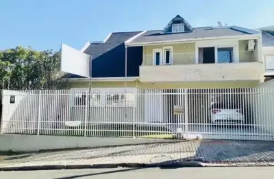 Casa com 5 quartos à venda na Travessa Augusto Conte, 104, Aristocrata, São José dos Pinhais