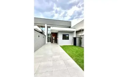 Casa com 3 quartos à venda na Avenida Vinte e Nove de Abril, 8, Balneário Nereidas, Guaratuba