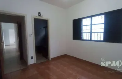 Casa com 3 dormitórios, 236 m² - venda por R$ 700.000,00 ou aluguel por R$ 2.984,00/mês - Santana - Pindamonhangaba/SP