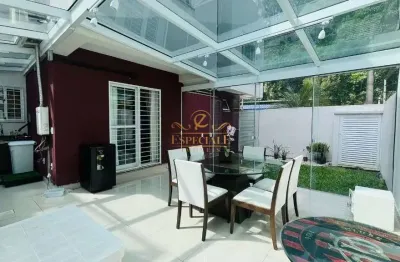 Casa em condomínio fechado com 3 quartos à venda na rua fernando mansur wekerlin, são lourenço, curitiba por r$ 950.000