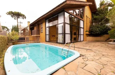 Casa em condomínio fechado com 4 quartos para alugar na Rua Ari José Valle, São João, Curitiba por R$ 11.499