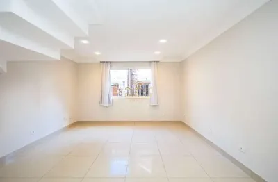 Casa em condomínio fechado com 3 quartos para alugar na rua ildefonso stockler de frança, novo mundo, curitiba por r$ 3.900