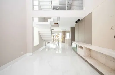 Casa em condomínio fechado com 4 quartos para alugar na Rua Doutor Lubumir Viergbiski, Campo Comprido, Curitiba por R$ 15.990