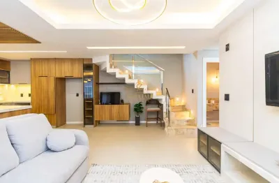 Casa em condomínio fechado com 3 quartos para alugar em Santa Felicidade, Curitiba  por R$ 12.900