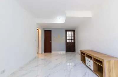 Casa em condomínio fechado com 4 quartos para alugar na Rua David Tows, Xaxim, Curitiba por R$ 4.800