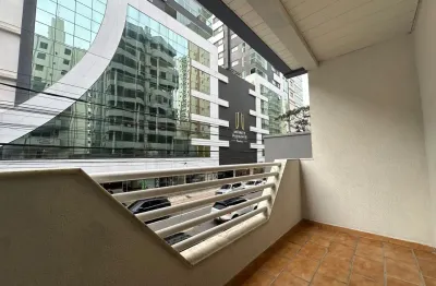 Apartamento com 3 quartos à venda na Rua 208, 127, Meia Praia, Itapema