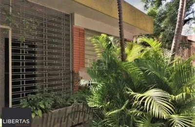 Casa de 3 dormitórios  4 vagas amplo terreno - menino deus