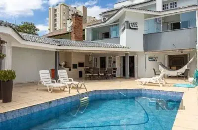 Casa com 5 quartos à venda na Rua Comendador Claudius Zaluski, 30, Petrópolis, Porto Alegre