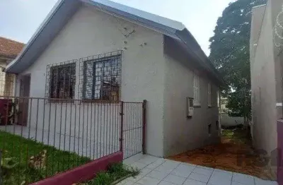 Casa no sarandi com 3 dormitórios próximo da baltazar