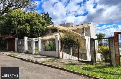 Casa sobrado com 300m² na vila nova de 3 dormitórios e 4 vagas