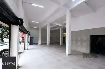 Libertas imobiliária aluga loja na av. assis brasil com 530m²-passo d`areia