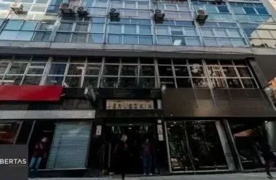 Libertas imobiliária vende loja comercial terrea com 252 m² privativos no centro