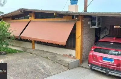 Casa com 3 quartos à venda na Rua Vicenta Maria, 40, Rubem Berta, Porto Alegre