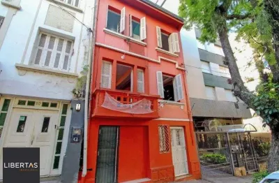 Casa com 4 quartos à venda na Rua Felipe Camarão, 66, Rio Branco, Porto Alegre