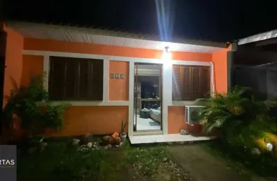 Casa com 2 quartos à venda na Rua Elaine Juchem Selistre, 510, Hípica, Porto Alegre
