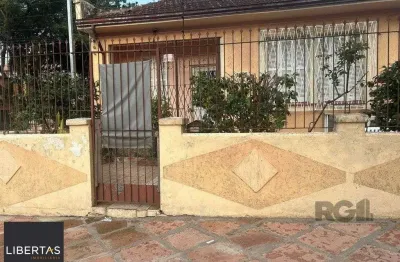 Casa com 3 quartos à venda na Rua Gonçalves Ledo, 195, Partenon, Porto Alegre