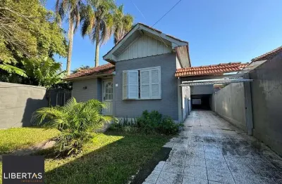 Casa com 3 quartos à venda na Avenida Flamengo, 430, Ipanema, Porto Alegre