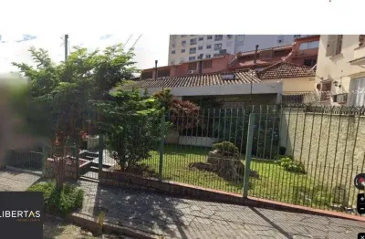 Casa 3 dormitórios no bairro glória, próxima a prof. oscar pereira.