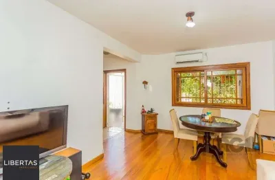 Casa com 2 quartos à venda na Travessa Chateaubriand, 93, Passo das Pedras, Porto Alegre