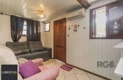 Casa com 4 quartos à venda na Avenida Ipê, 653, Vila Jardim, Porto Alegre