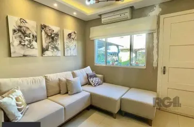 Casa em condomínio fechado - 70m², 2 dormitórios, 1 vaga de garagem no bairro humaitá