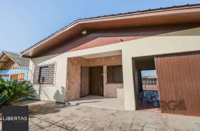 Casa de 159m² - 2 dormitórios, 3 vagas no bairro rubem berta