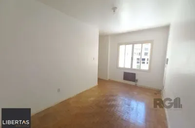 Apartamento  com 2 quartos, desocupado em frente ao zaffari  na cidade baixa!
