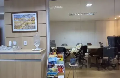 Sala comercial à venda na Rua Vigário José Inácio, 263, Centro Histórico, Porto Alegre