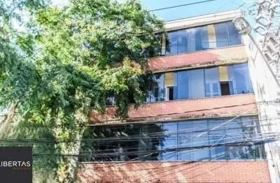 Apartamento com 03 dormitórios no bairro rio branco de porto alegre