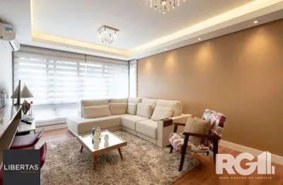 Apartamento de 3 dormitórios com suíte e churrasqueira, lavabo e 2 vagas de garagem.