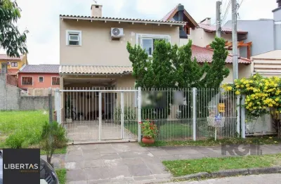 Casa com 2 quartos à venda na Rua Guatambu, 280, Hípica, Porto Alegre
