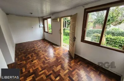 Casa em condomínio fechado com 3 quartos à venda na Rua Butuí, 673, Cristal, Porto Alegre