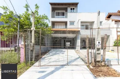 Casa com 3 quartos à venda na Rua Ari Peixoto Martins, 146, Espírito Santo, Porto Alegre