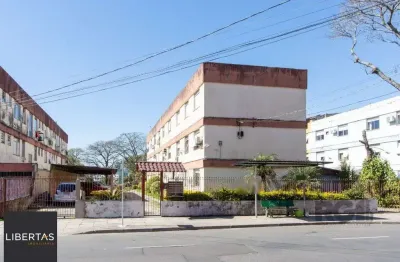 Apartamento com 3 quartos à venda na Rua Doutor Castro de Menezes, 710, Vila Assunção, Porto Alegre