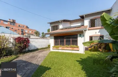 Casa para venda - 72.6m², 4 dormitórios, sendo 1 suites, 6 vagas - camaquã