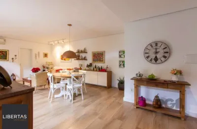 Casa térrea, 3 quartos, edícula, com 2 suites, pátio - bairro guarujá