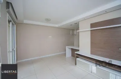 Apartamento com 3 dormitórios, 1 vaga escriturada e pátio privativo no bairro humaitá