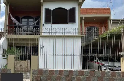 Casa com 3 quartos à venda na Rua Álvaro Difini, 95, Restinga, Porto Alegre
