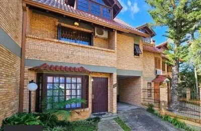 Casa de 3 dormitórios com 2 vagas de garagem no bairro jardim isabel