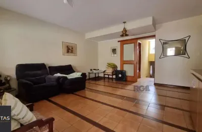 Casa em condomínio fechado com 3 quartos à venda na Rua Martim Afonso, 115, Santo Antônio, Porto Alegre