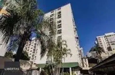 Apartamento de 72m² com 2 dormitórios, no bairro no bairro mont serrat.