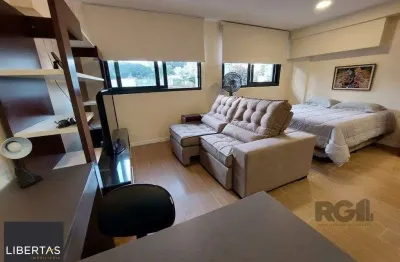 Apartamento stidio com 1 dormitório, 1 vaga de garagem no bairro auxiliadora.