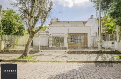 Casa com 4 quartos à venda na Rua Luiz Cosme, 328, Passo da Areia, Porto Alegre