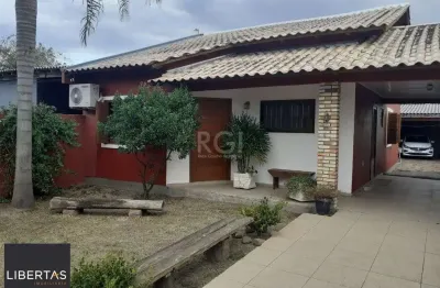 Casa com 3 quartos à venda na Estrada do Varejão, 7648, Lami, Porto Alegre